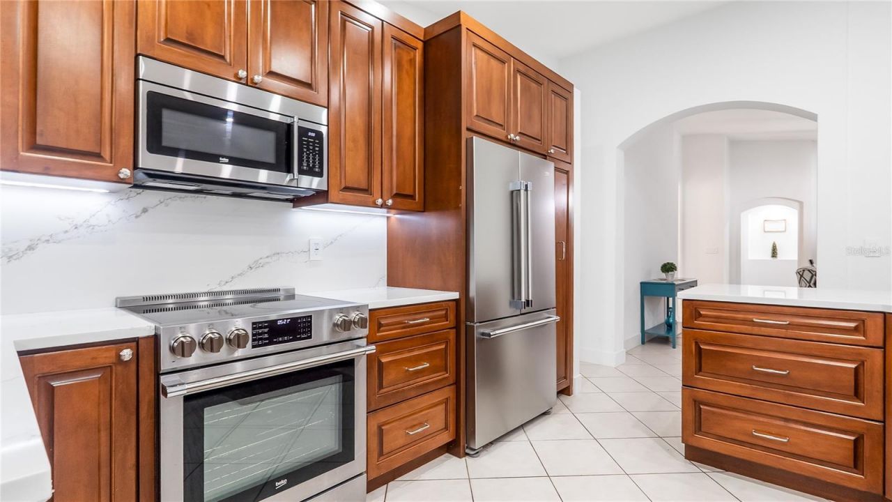 132 Chestnut Circle, Royal Palm Beach, FL 33411 Photo