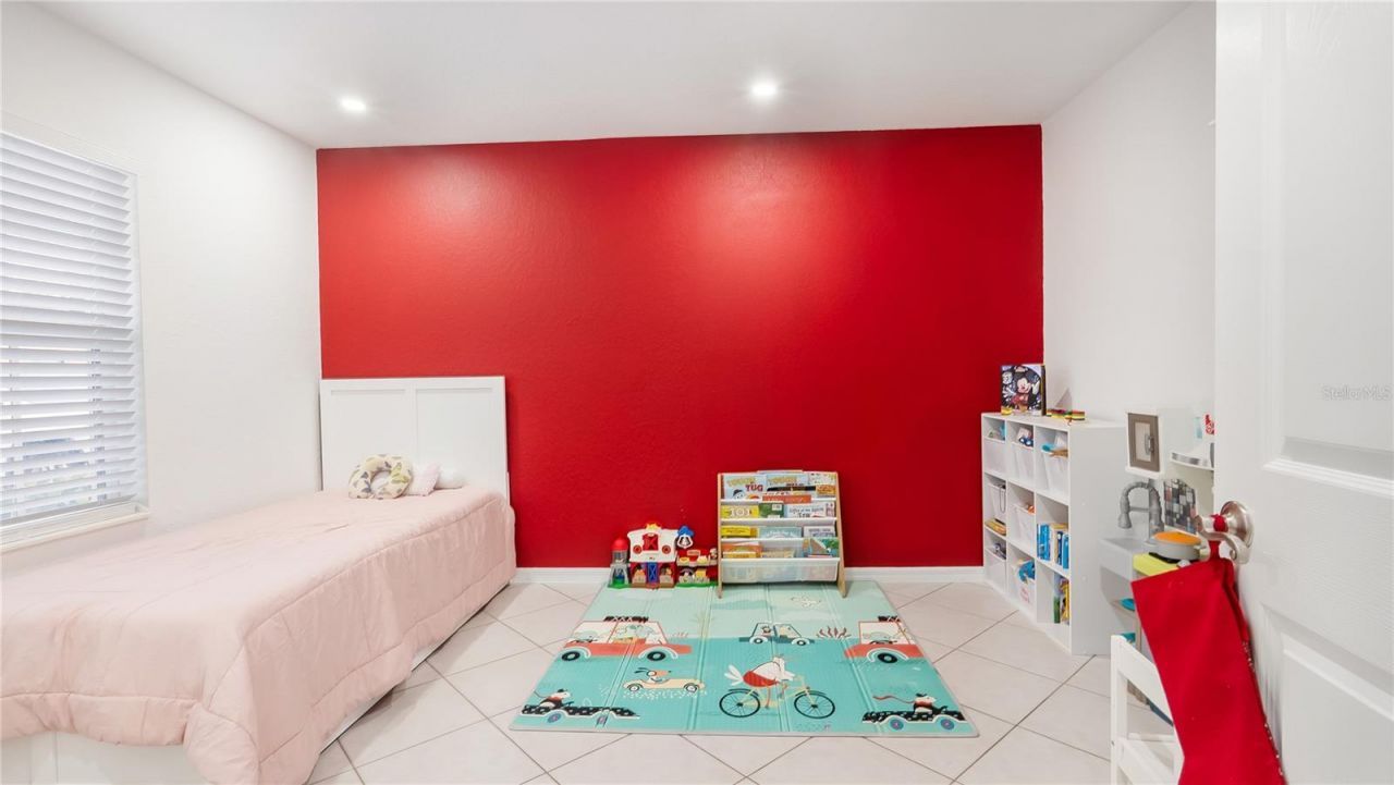 132 Chestnut Circle, Royal Palm Beach, FL 33411 Photo