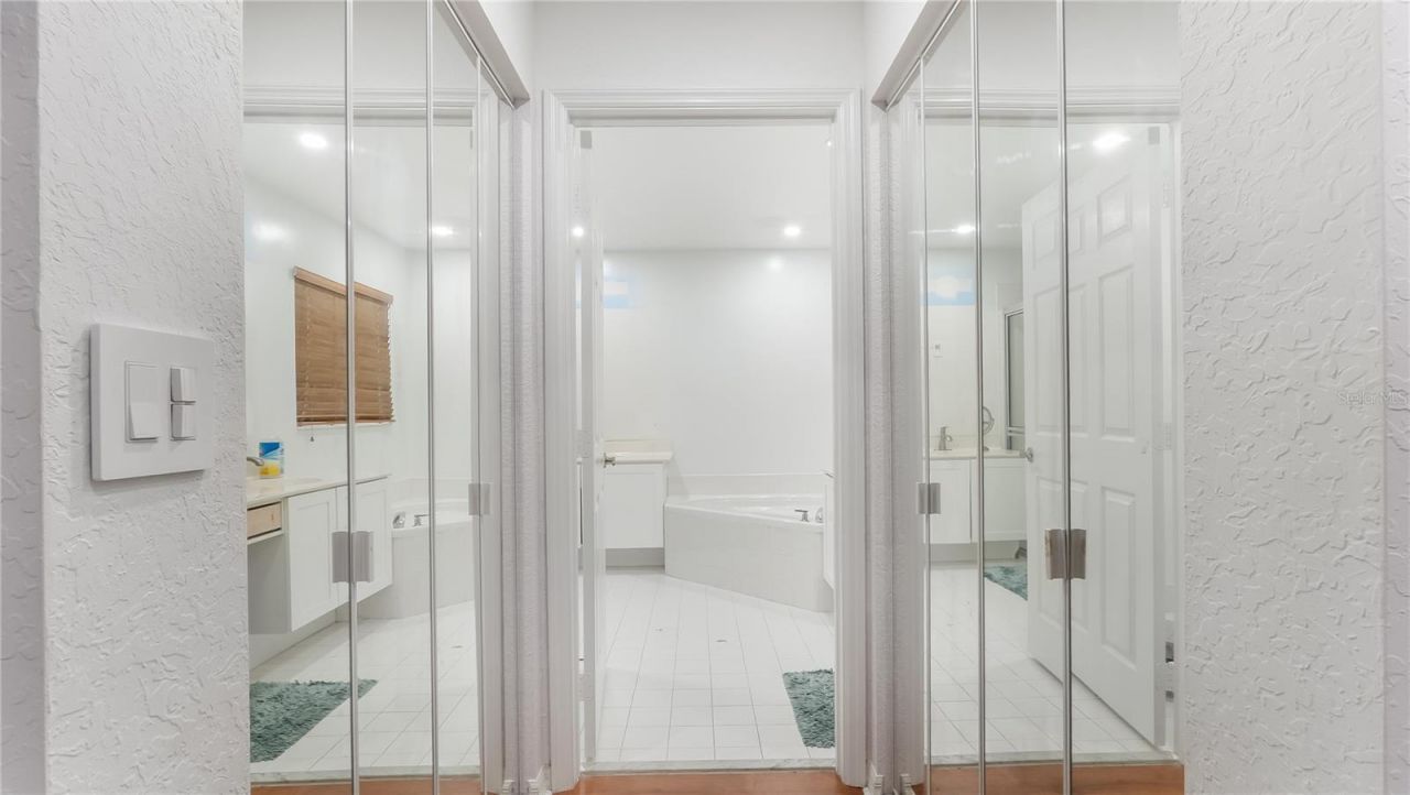 132 Chestnut Circle, Royal Palm Beach, FL 33411 Photo