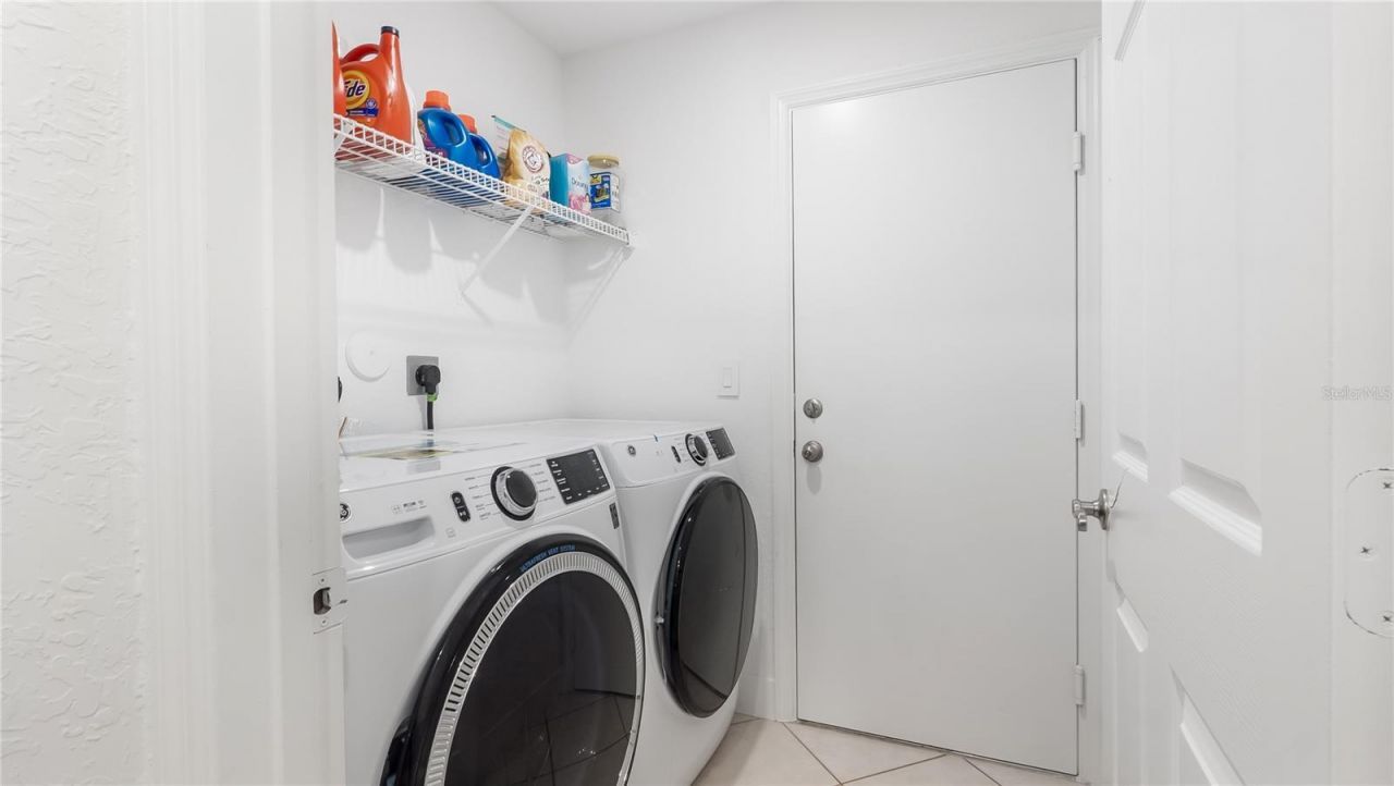 132 Chestnut Circle, Royal Palm Beach, FL 33411 Photo