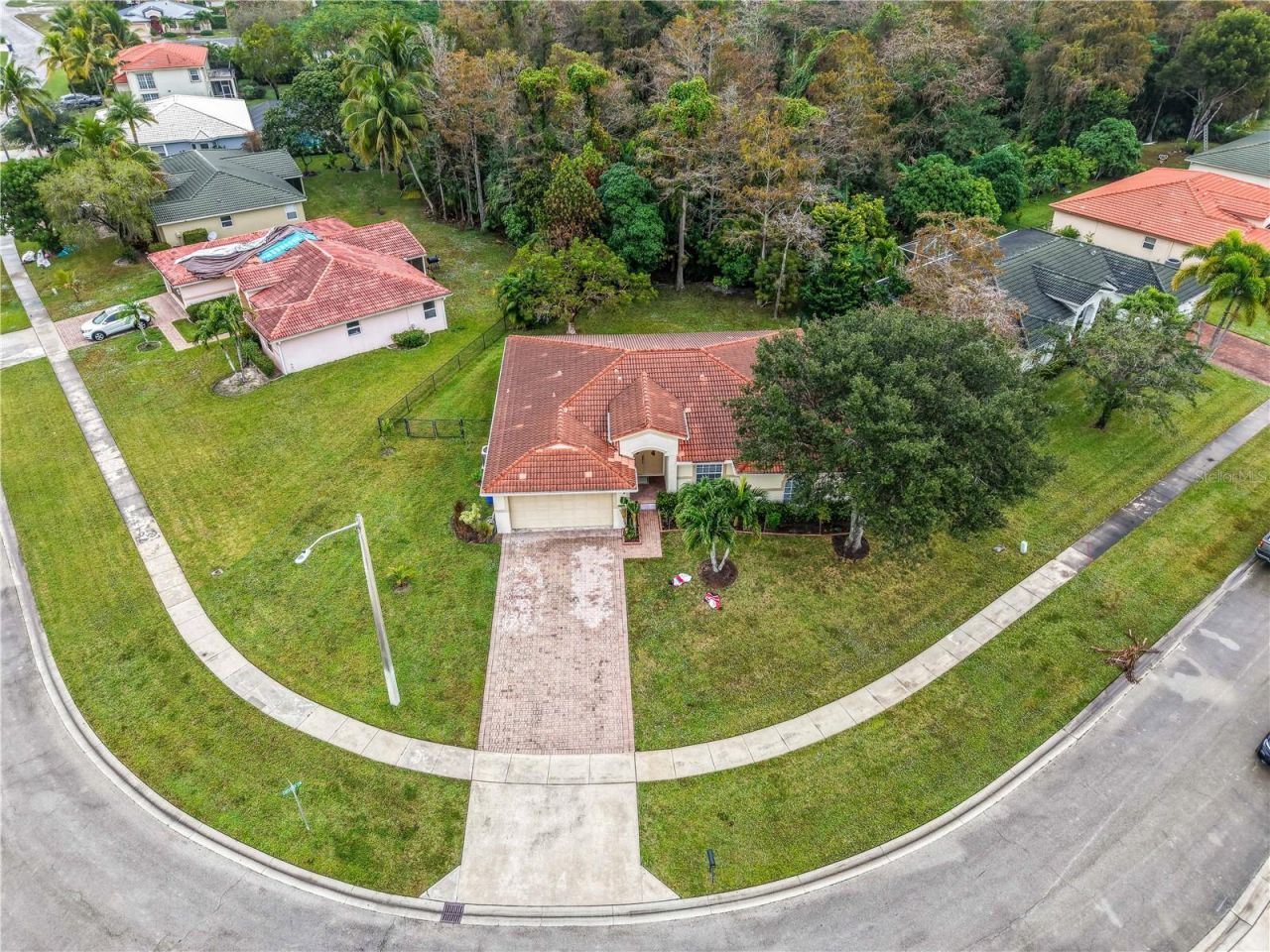 132 Chestnut Circle, Royal Palm Beach, FL 33411 Photo