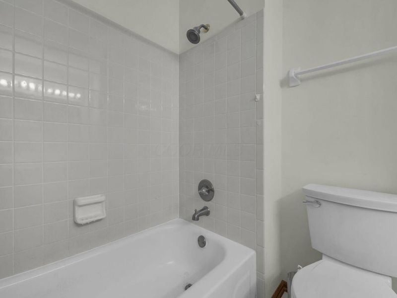 7456 Mapleleaf Court, Columbus, OH 43235 Photo 25