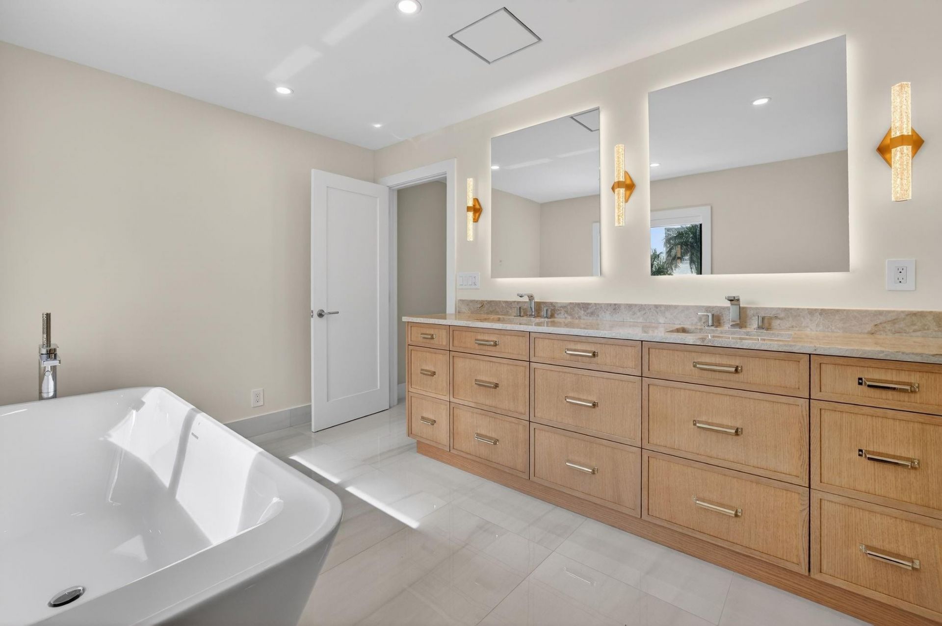 3316 NE 37th Street, Fort Lauderdale, FL 33308 Photo