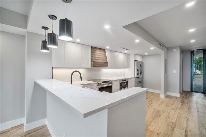 520 N Ocean Boulevard, Unit 2, Pompano Beach, FL 33062 Photo