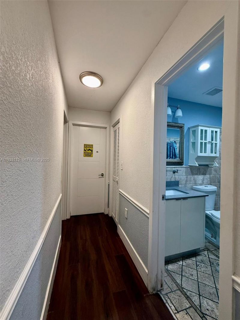 Please Call For Address, Miami, FL 33165 Photo