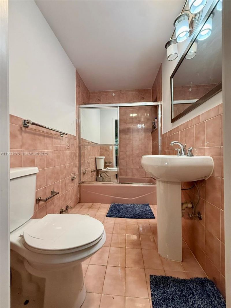 Please Call For Address, Miami, FL 33165 Photo