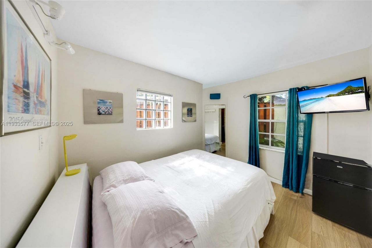 1840 Tigertail Ave, Miami, FL 33133 Photo