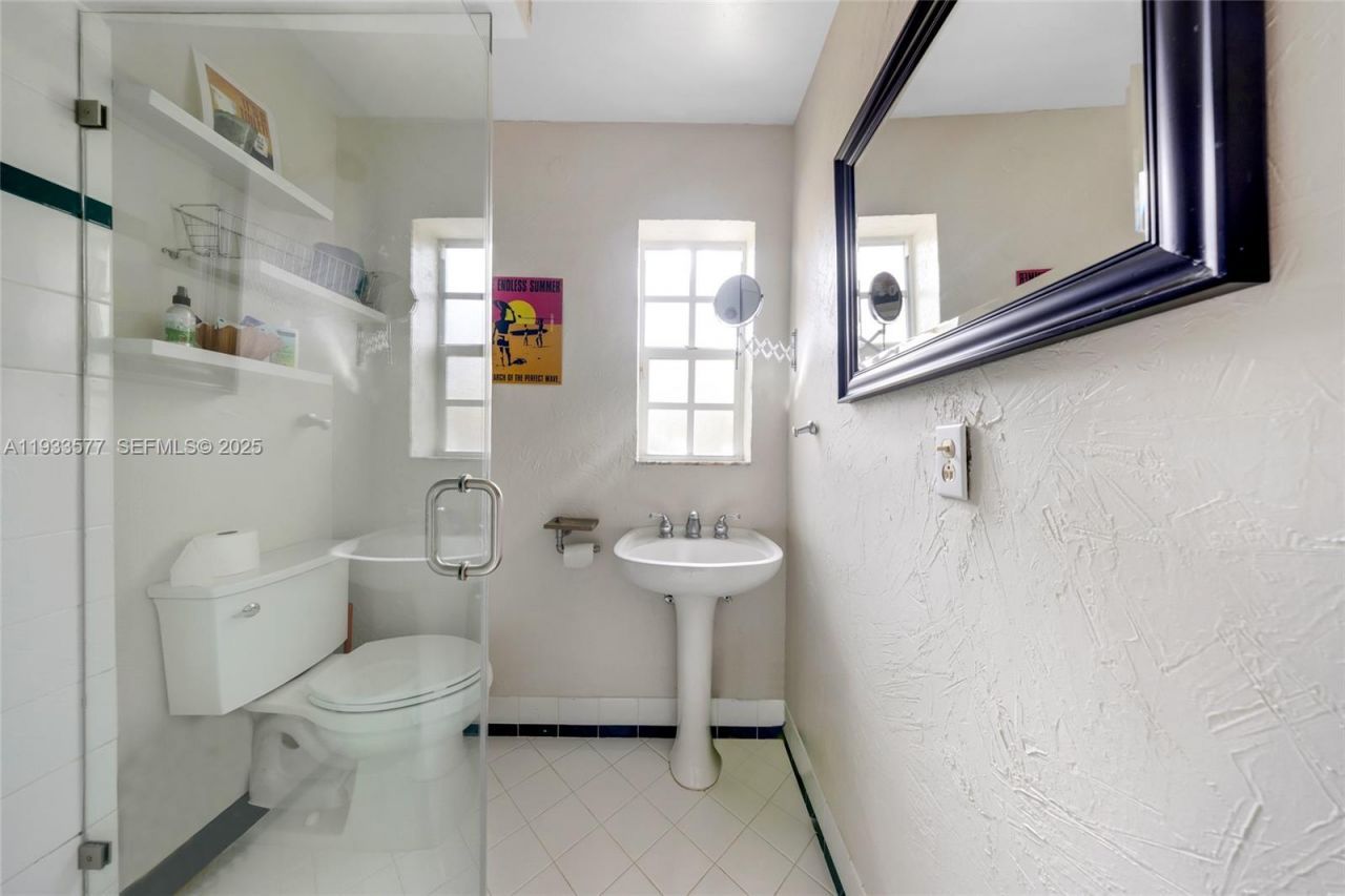 1840 Tigertail Ave, Miami, FL 33133 Photo