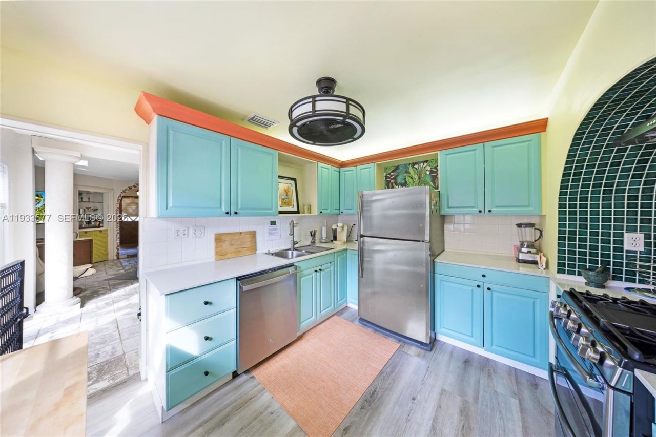 1840 Tigertail Ave, Miami, FL 33133 Photo