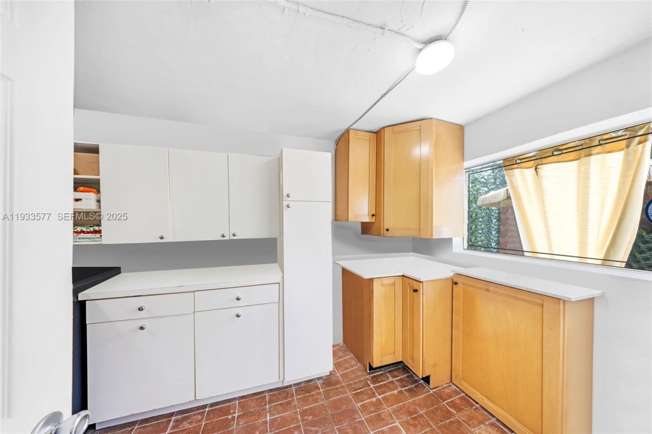 1840 Tigertail Ave, Miami, FL 33133 Photo