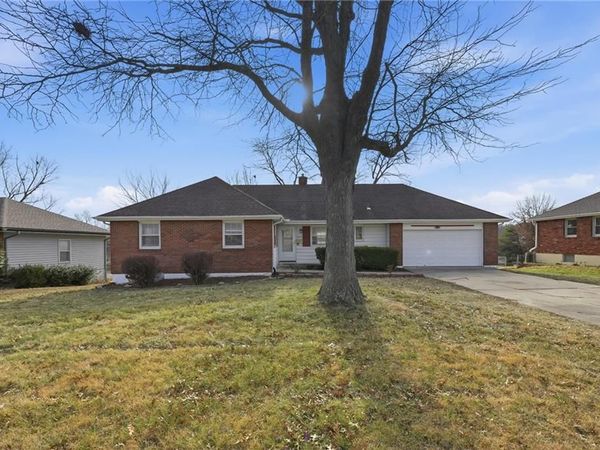 9809 E 82nd Terrace, Raytown, MO 64138