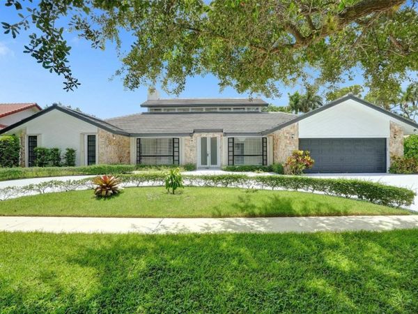 7475 Estrella Cir, Boca Raton, FL 33433