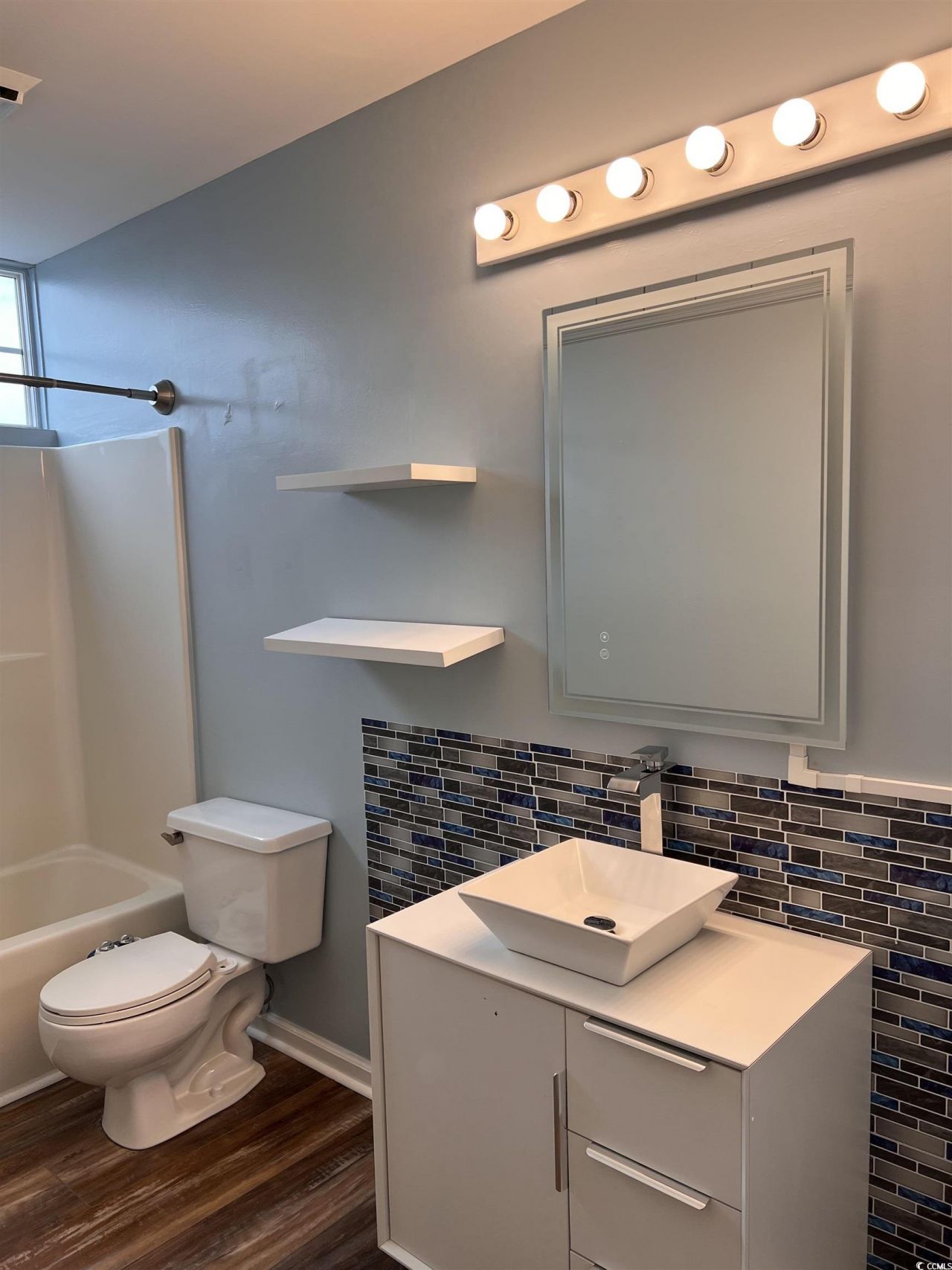 2258 Huntingdon Dr. Photo 7