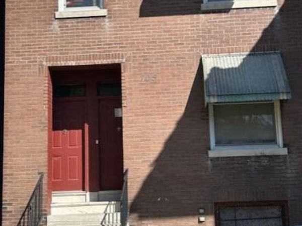 705 Bates Street, St Louis, MO 63111