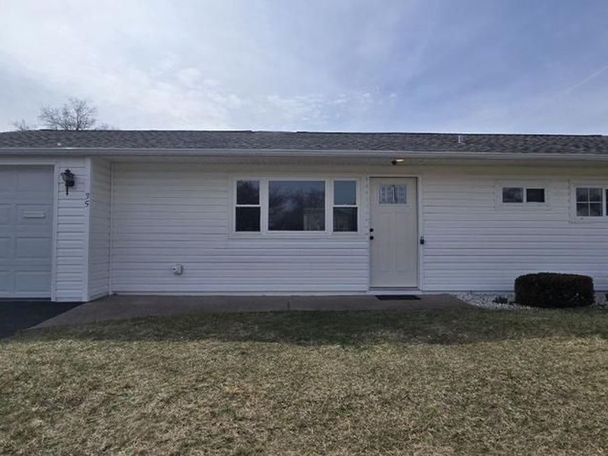 35 Beechtree Road, Levittown, PA 19057 Main Photo