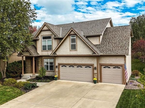 10229 N Avalon Avenue, Kansas City, MO 64154