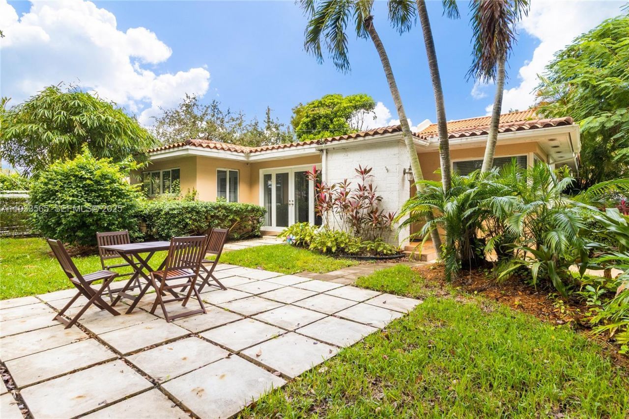 1114 Genoa St, Coral Gables, FL 33134 Photo
