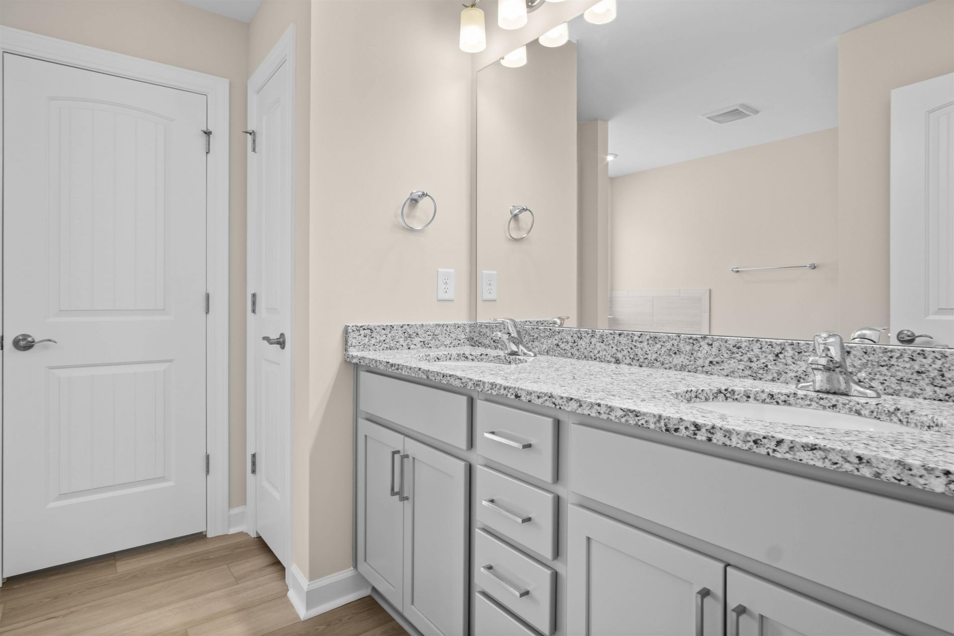 397 Starlit Way Photo 24