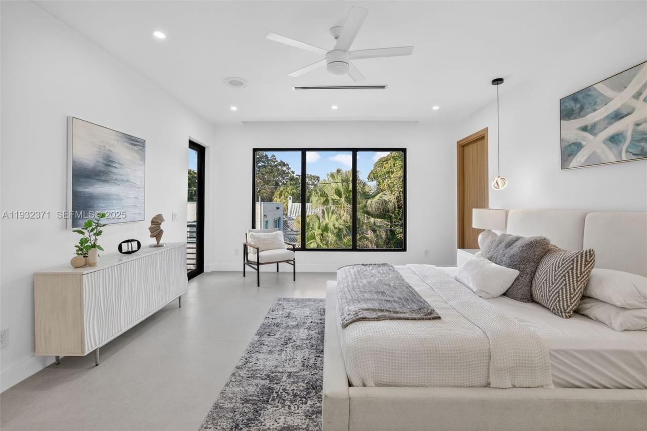 1013 SE 9th St, Fort Lauderdale, FL 33316 Photo