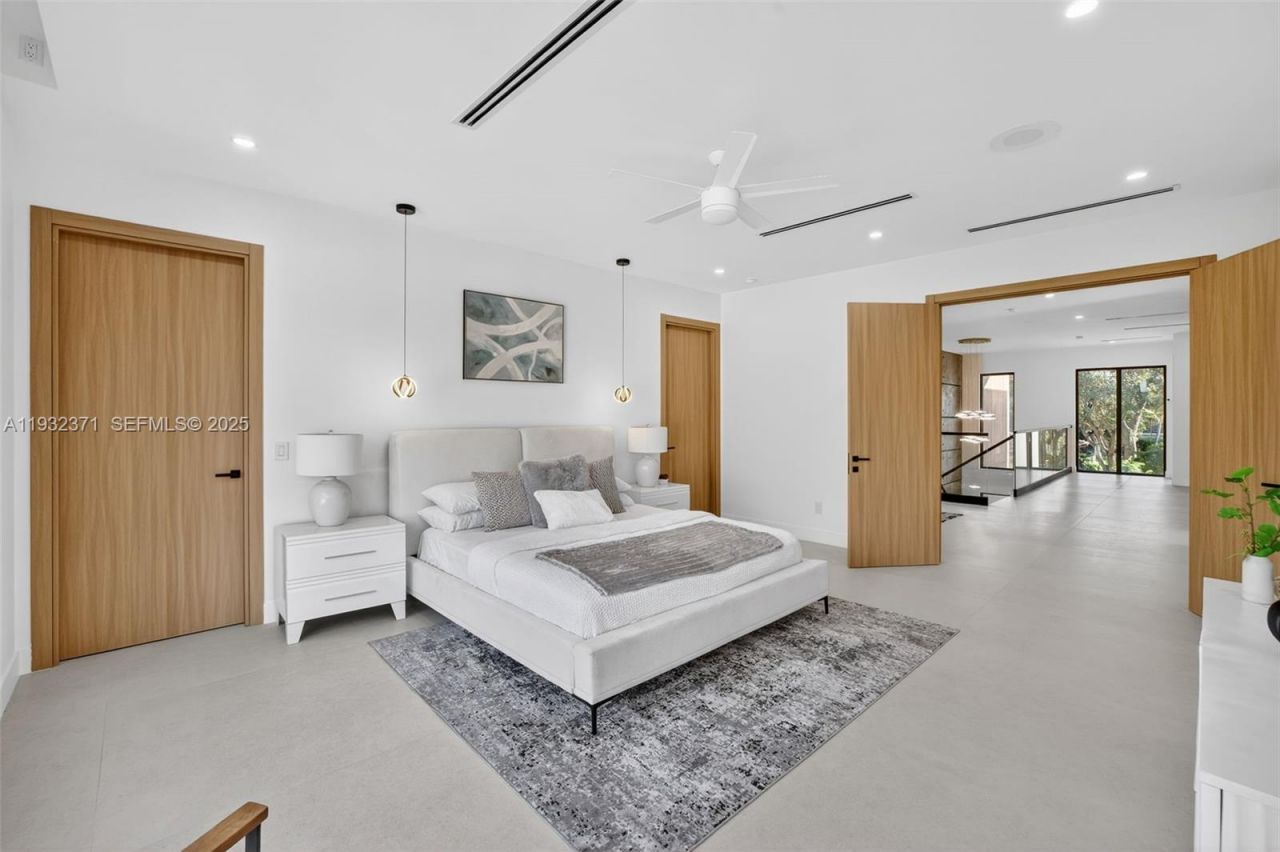 1013 SE 9th St, Fort Lauderdale, FL 33316 Photo