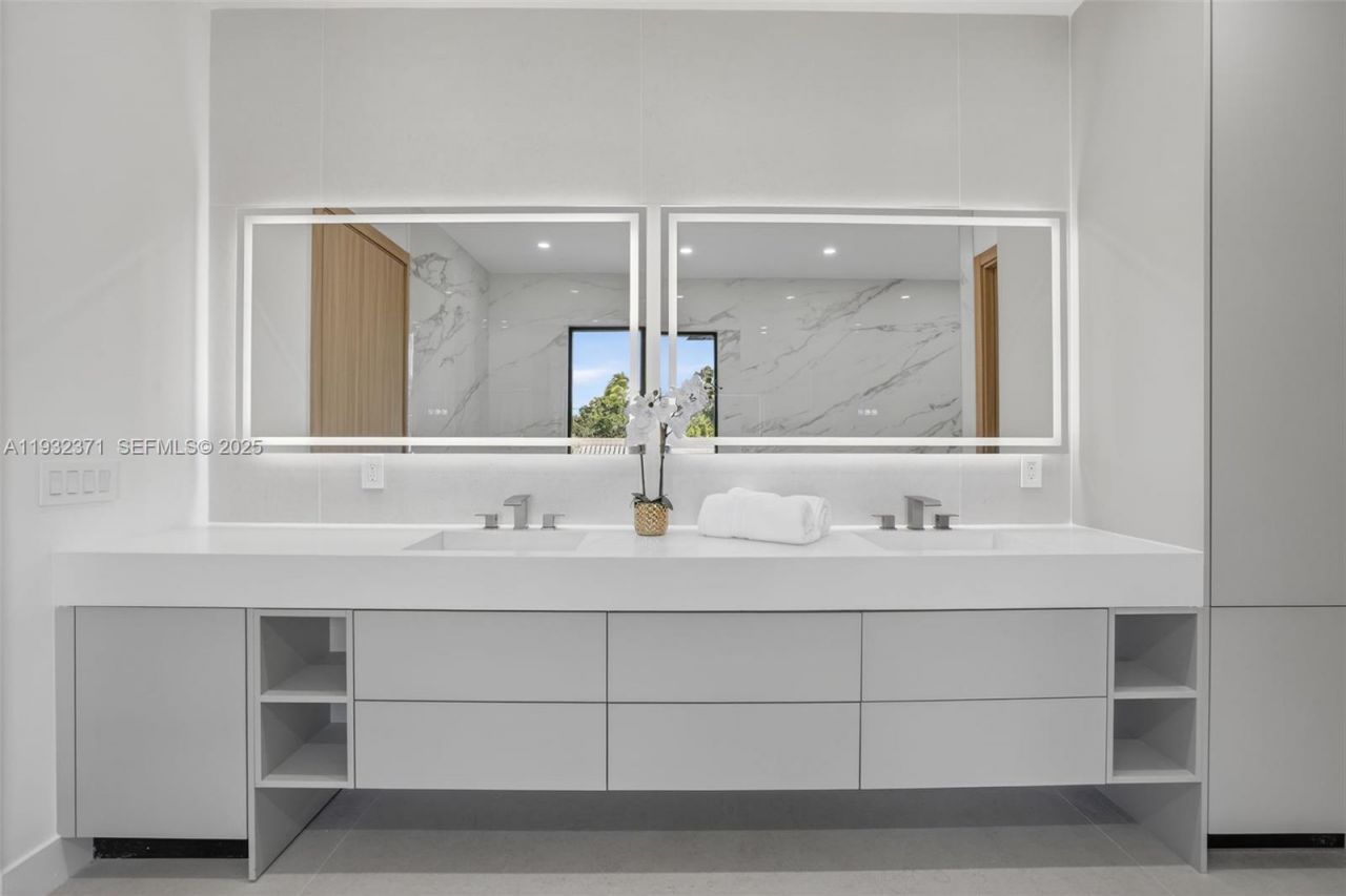 1013 SE 9th St, Fort Lauderdale, FL 33316 Photo