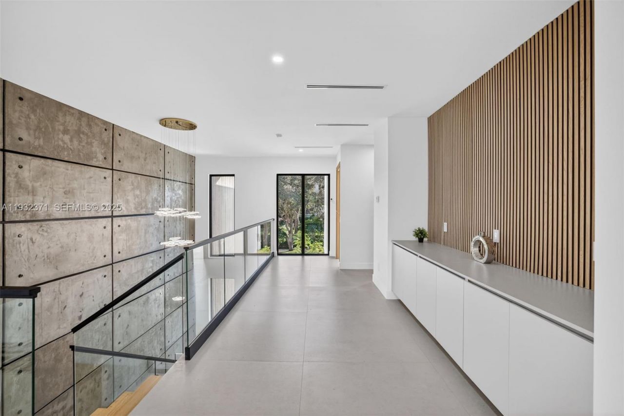 1013 SE 9th St, Fort Lauderdale, FL 33316 Photo