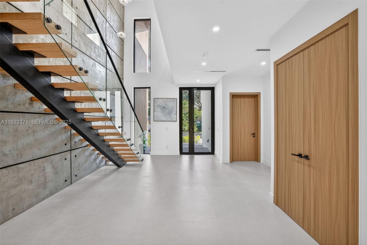 1013 SE 9th St, Fort Lauderdale, FL 33316 Photo