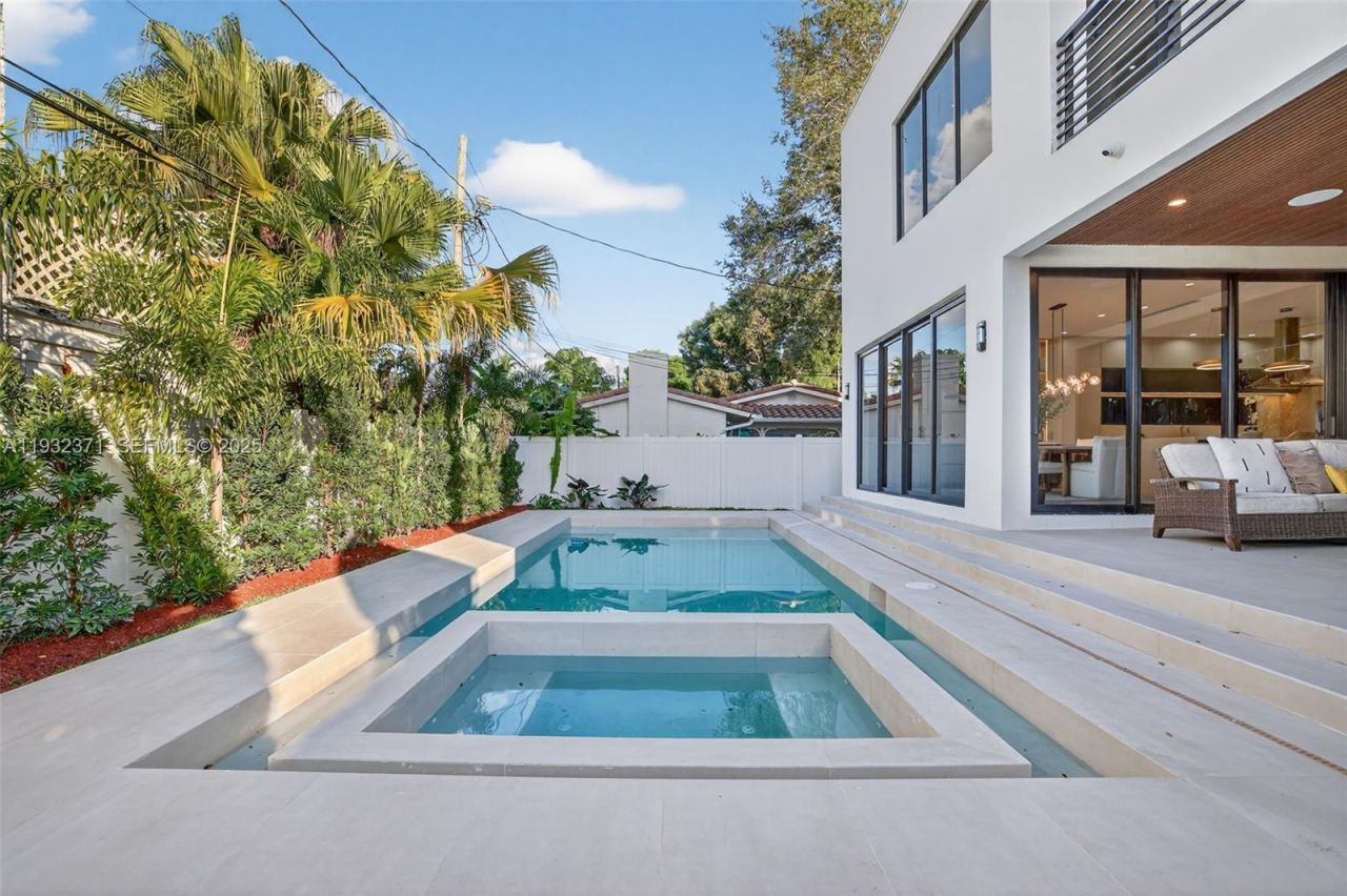 1013 SE 9th St, Fort Lauderdale, FL 33316 Photo