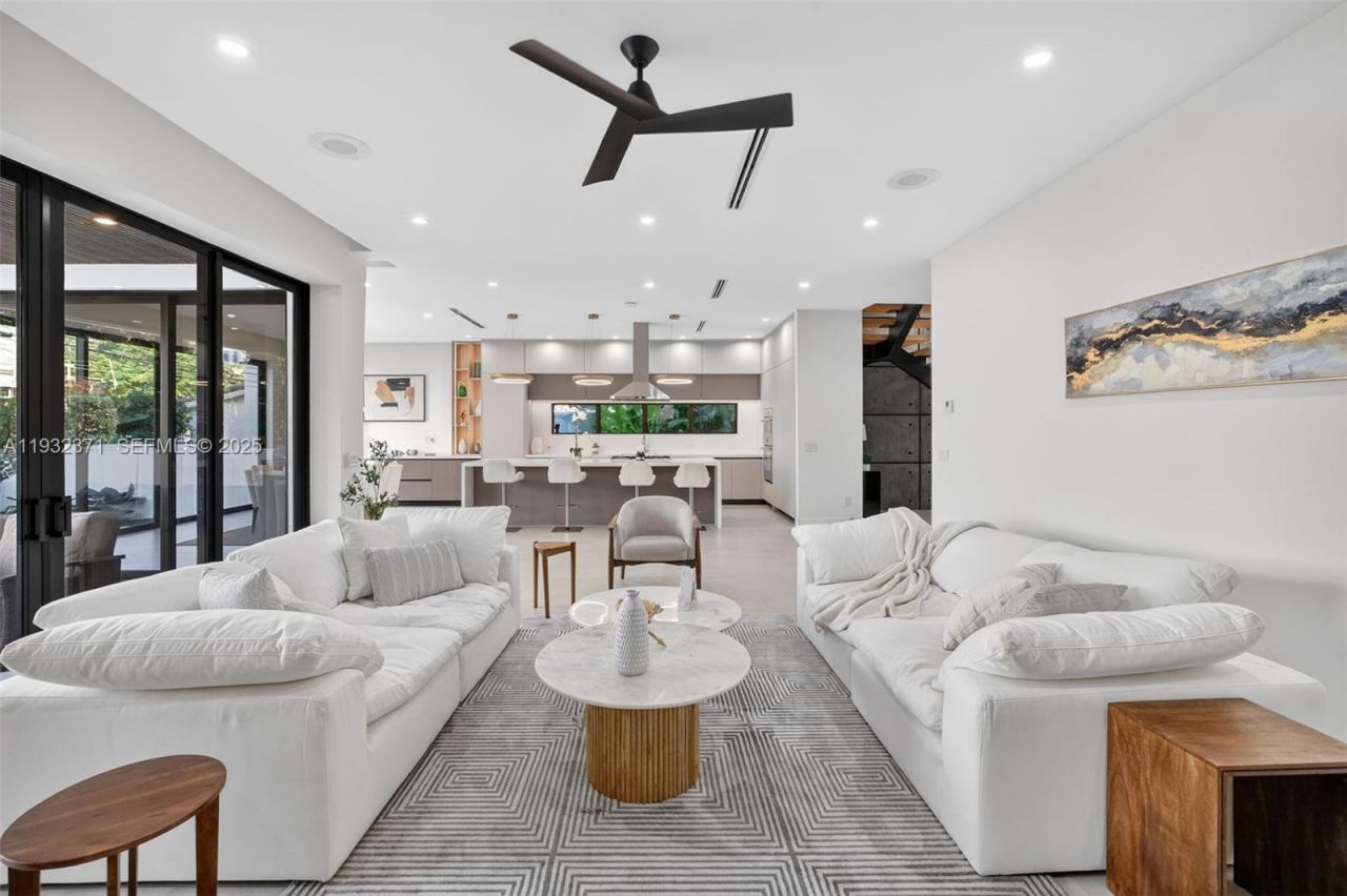 1013 SE 9th St, Fort Lauderdale, FL 33316 Photo