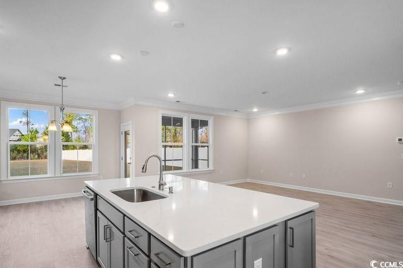 422 Starlit Way Photo 3