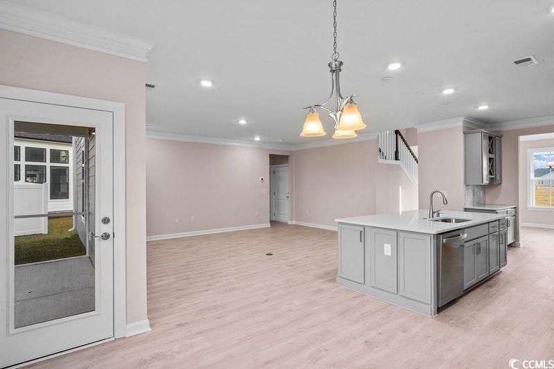 422 Starlit Way Photo 6