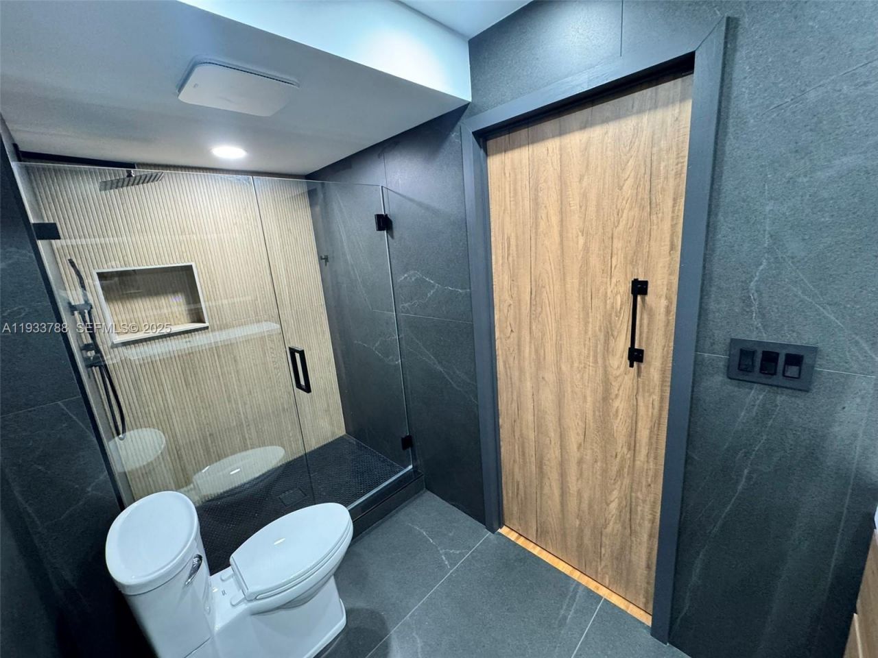 20441 NE 30th Ave, Unit 214-9, Aventura, FL 33180 Photo