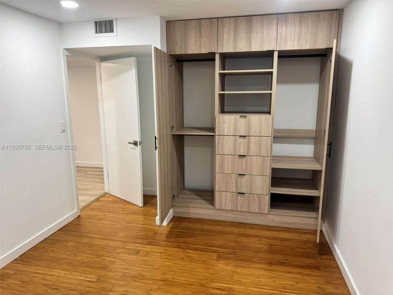 20441 NE 30th Ave, Unit 214-9, Aventura, FL 33180 Photo