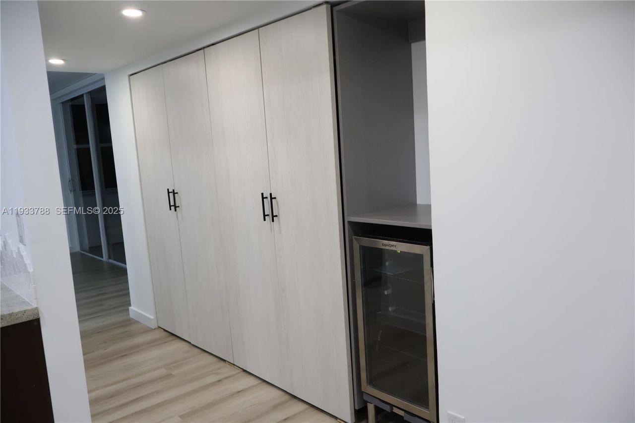 20441 NE 30th Ave, Unit 214-9, Aventura, FL 33180 Photo