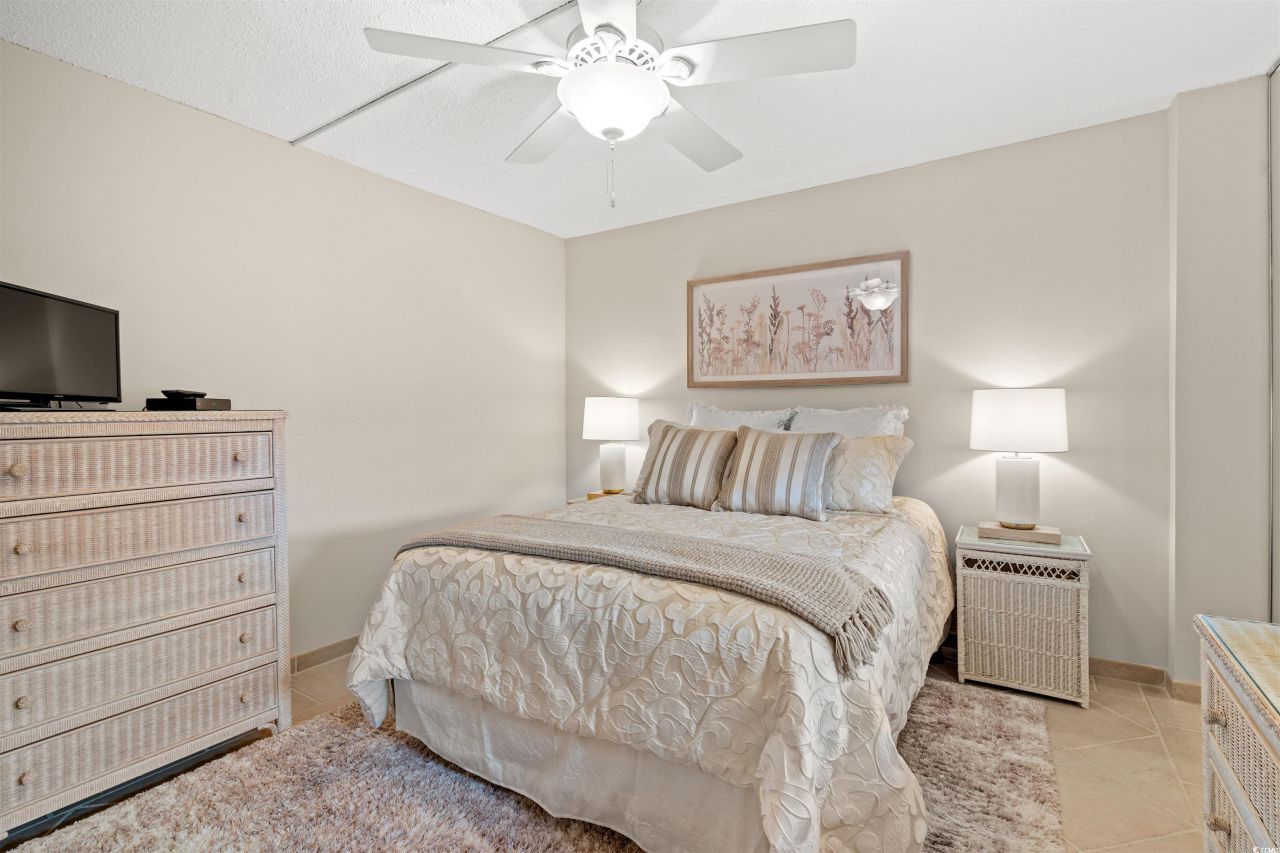 10200 Beach Club Dr. Photo 24