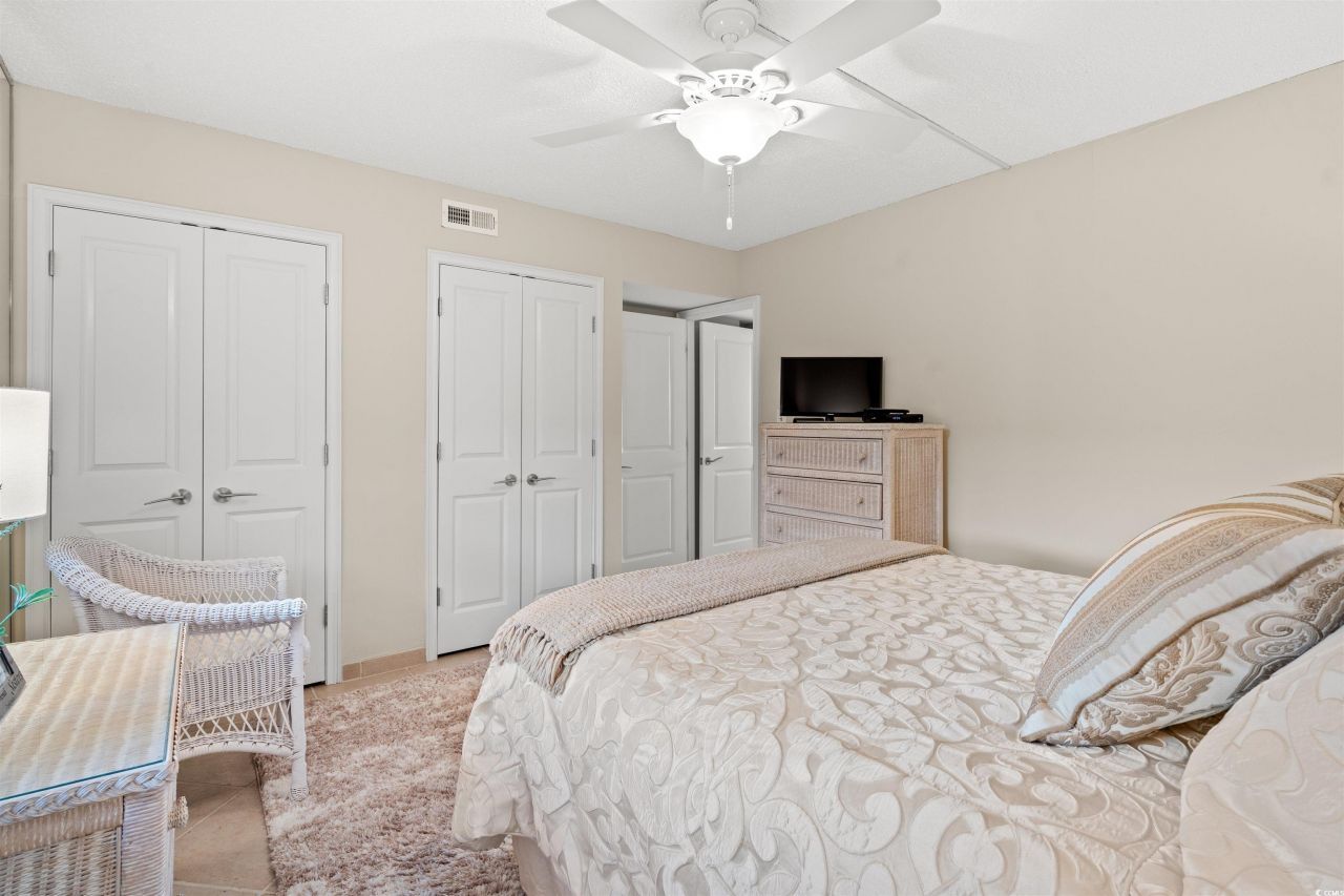 10200 Beach Club Dr. Photo 25