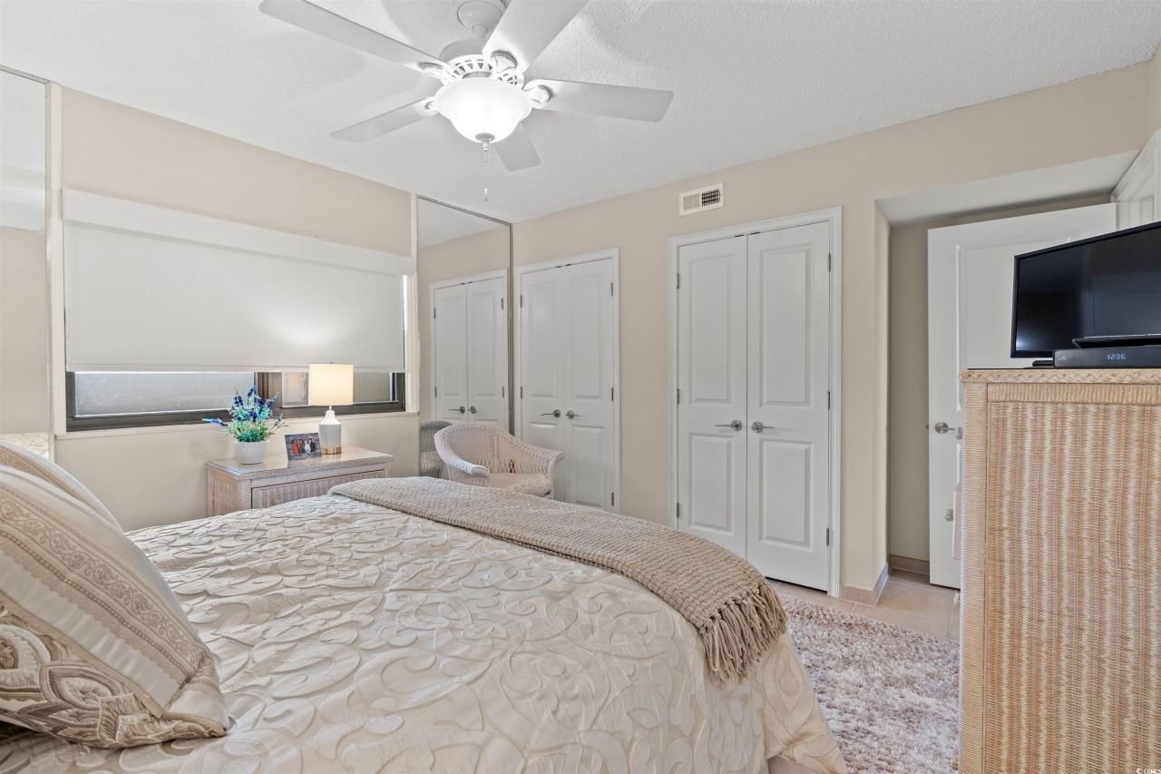 10200 Beach Club Dr. Photo 26