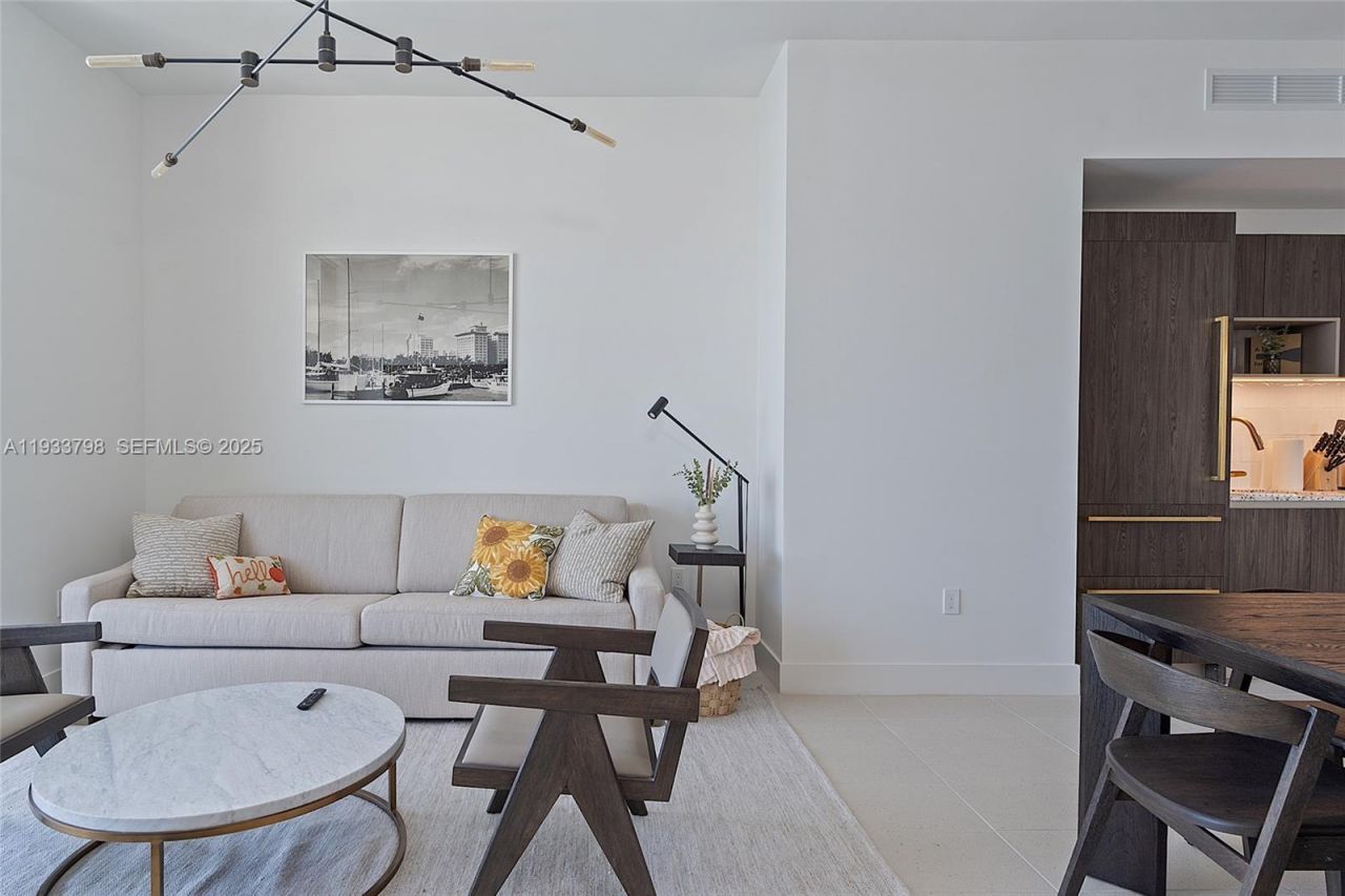 159 NE 6th St , Unit 5015, Miami, FL 33132 Photo