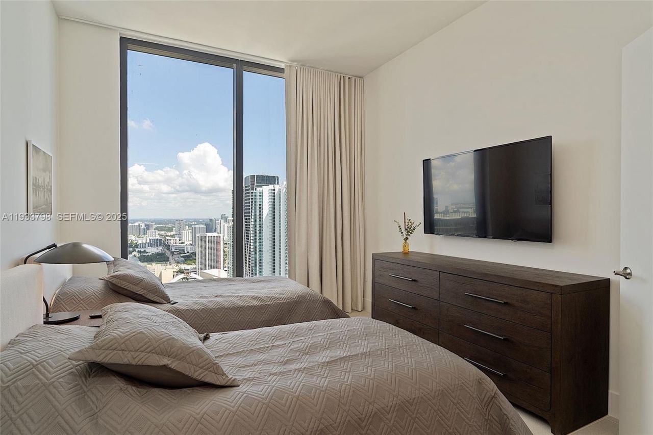 159 NE 6th St , Unit 5015, Miami, FL 33132 Photo