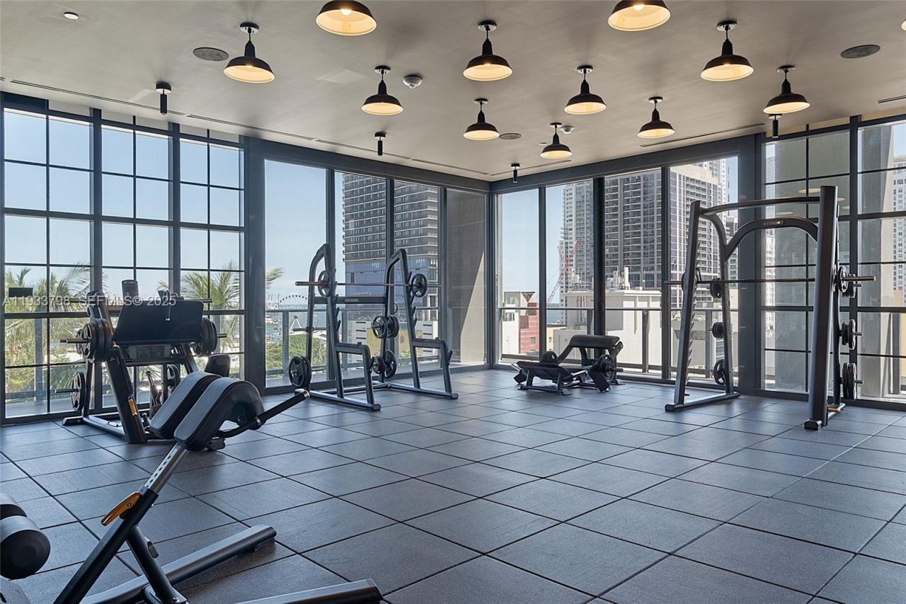 159 NE 6th St , Unit 5015, Miami, FL 33132 Photo