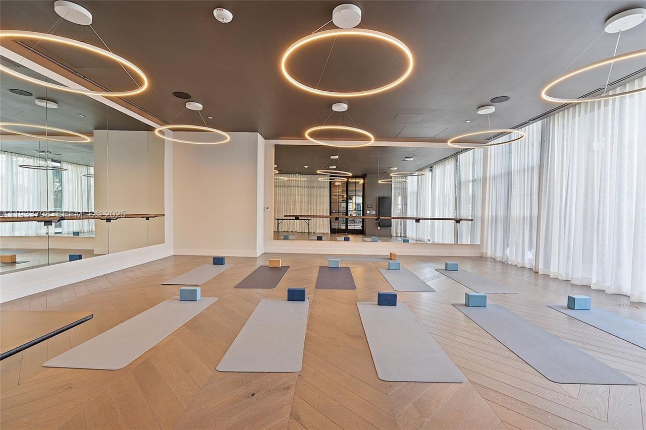 159 NE 6th St , Unit 5015, Miami, FL 33132 Photo