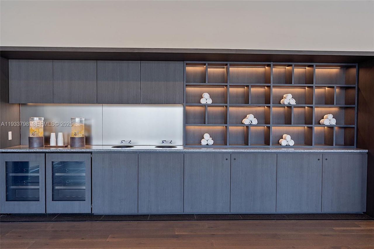 159 NE 6th St , Unit 5015, Miami, FL 33132 Photo