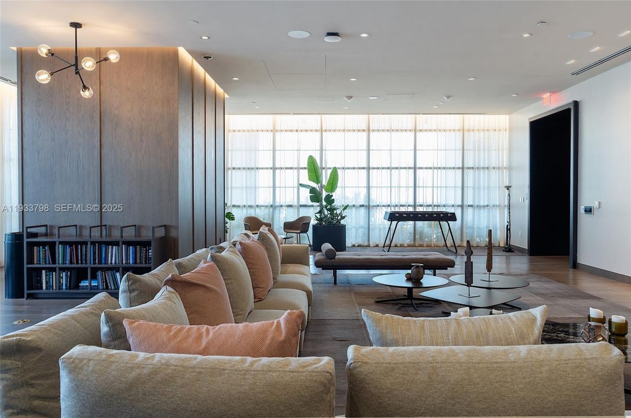 159 NE 6th St , Unit 5015, Miami, FL 33132 Photo