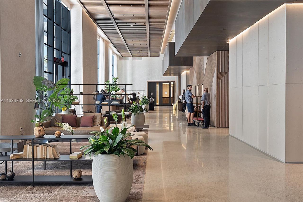 159 NE 6th St , Unit 5015, Miami, FL 33132 Photo