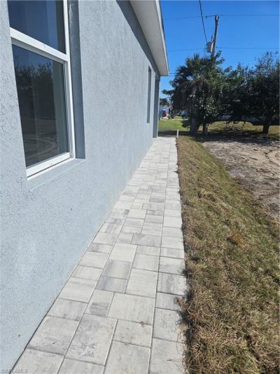 2813 NE 6th Ave, Cape Coral, FL 33909 Photo