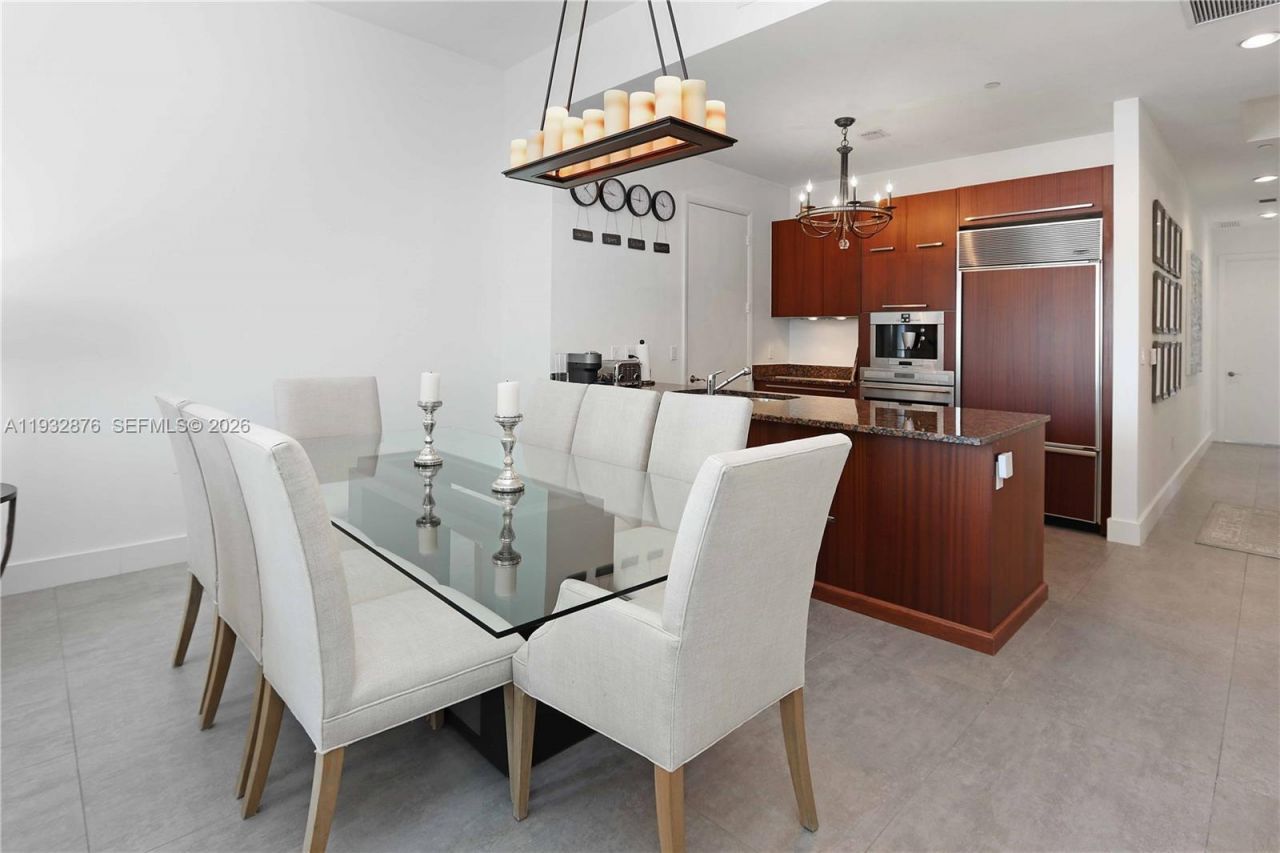 15811 Collins Ave, Unit 3702, Sunny Isles Beach, FL 33160 Photo