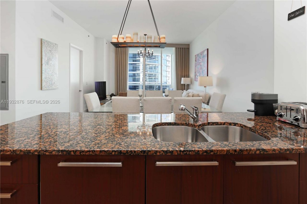 15811 Collins Ave, Unit 3702, Sunny Isles Beach, FL 33160 Photo