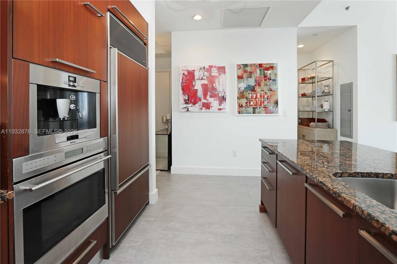 15811 Collins Ave, Unit 3702, Sunny Isles Beach, FL 33160 Photo