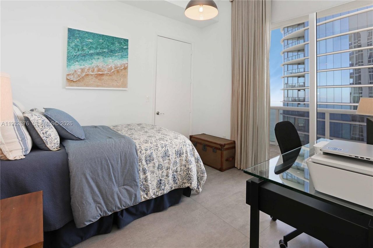 15811 Collins Ave, Unit 3702, Sunny Isles Beach, FL 33160 Photo