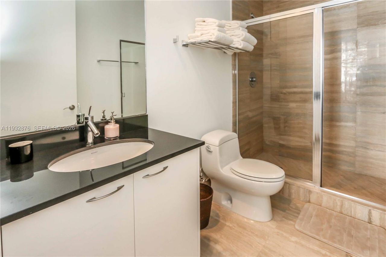 15811 Collins Ave, Unit 3702, Sunny Isles Beach, FL 33160 Photo